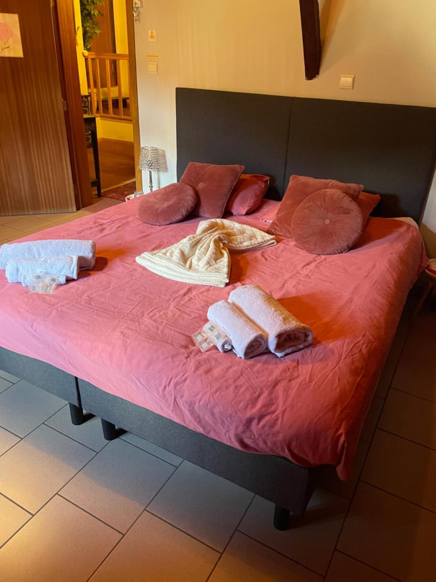 B&B Foret D'Animaux Bouillon Exterior photo